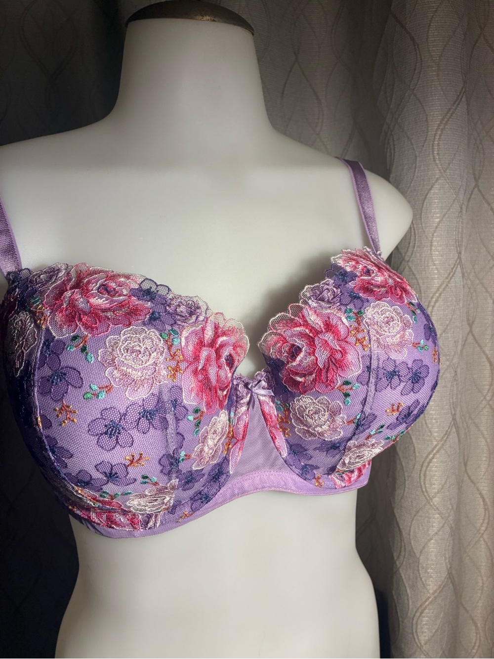 Victoria's Secret Lavender Floral Embroidered Underwire Bra with Pink Accents